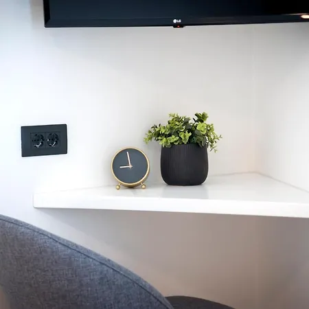 Modern And Cozy Salt & Pepper In Heart Of Apartamento Rovinj