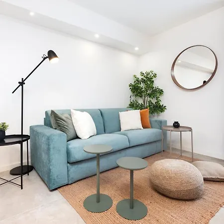 Modern And Cozy Salt & Pepper In Heart Of *